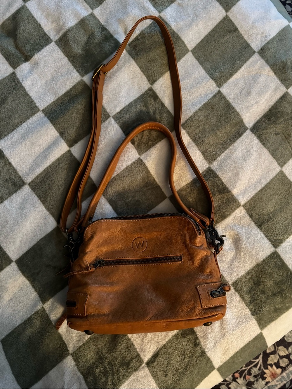 Wanderers Travel Co Manhattan Crossbody Bag